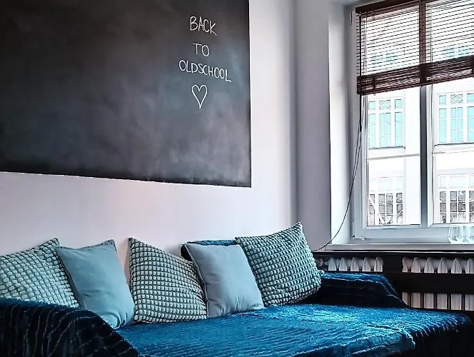 Duzy Prywatny Blisko Starego Miasta. 7 *