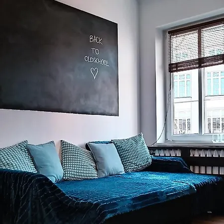 Duzy Prywatny Blisko Starego Miasta. 7 *